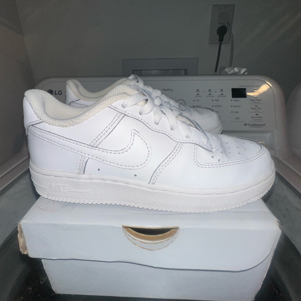 Nike Air Force 1 Sneakers